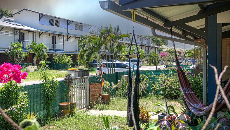 Appartement Cayenne Chic Design Élégant en Bois Tropical