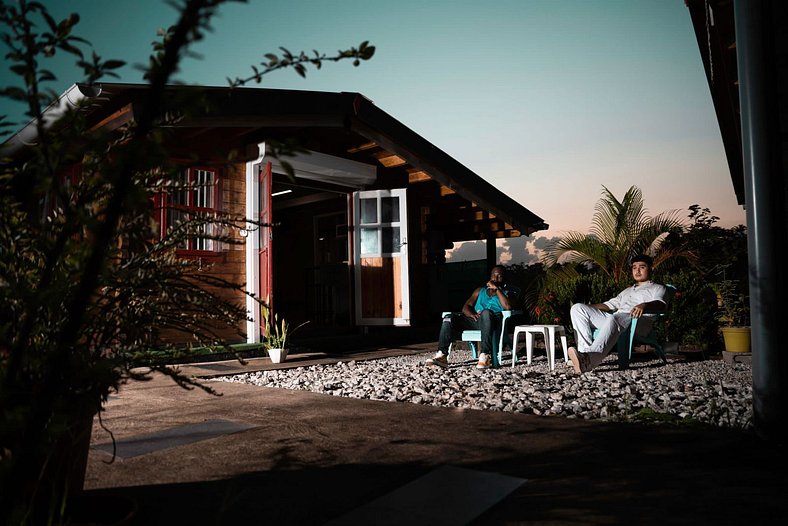 Chalet B. de Madera en el Corazón de la Naturaleza