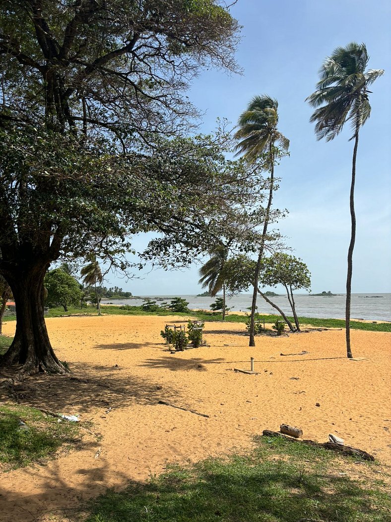 Tesoro Escondido de la Amazonía: Oasis de Calma y Aventuras